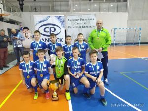 ORLIKI SOKOŁA SŁOPNICE NA ZWYCIĘSKIEJ ŚCIEŻCE!